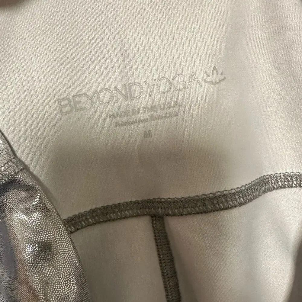 Beyond Yoga Metallic Leggings Size Medium